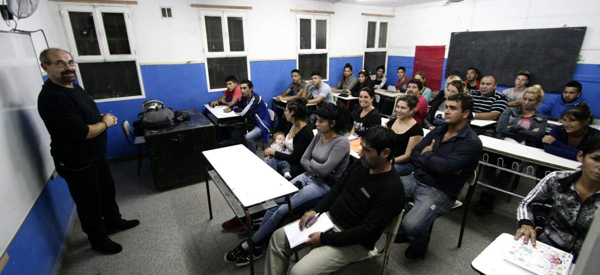 Más de 3 mil vecinos de Brown comenzaron a estudiar a través del programa fines